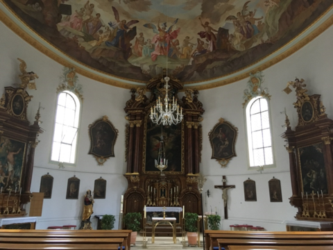 friedhofskirche-st-michael-innen
