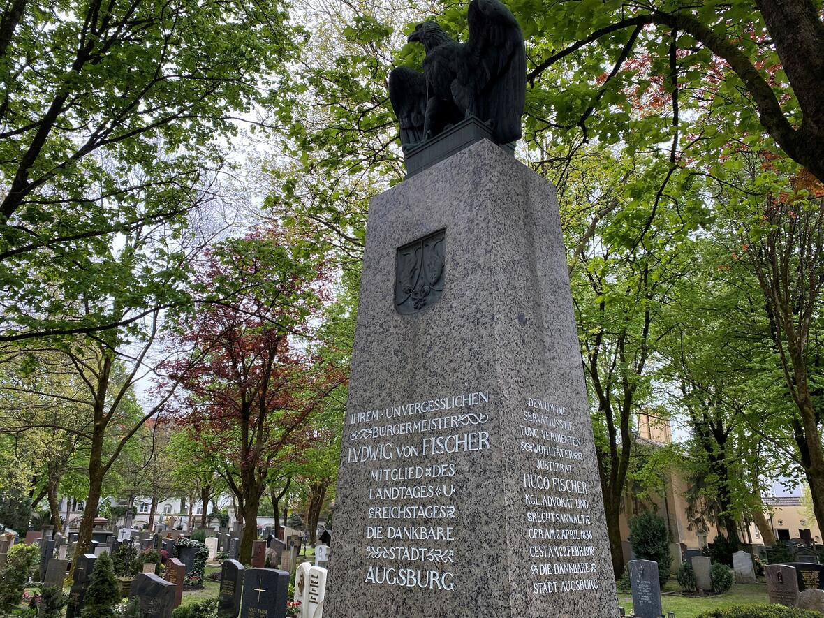 Grabmal Bürgermeister Fischer